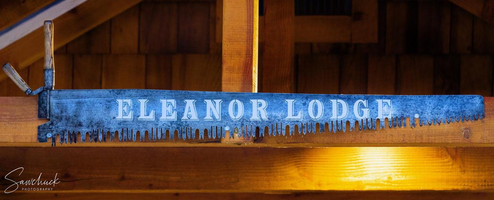 Eleanor Lodge - Entire House In Блу Ривър Екстериор снимка